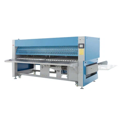 ベッドシート折りたたみ機